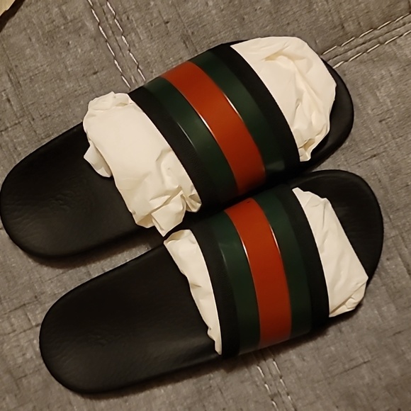 Authentic kids Gucci slides - Picture 4 of 9